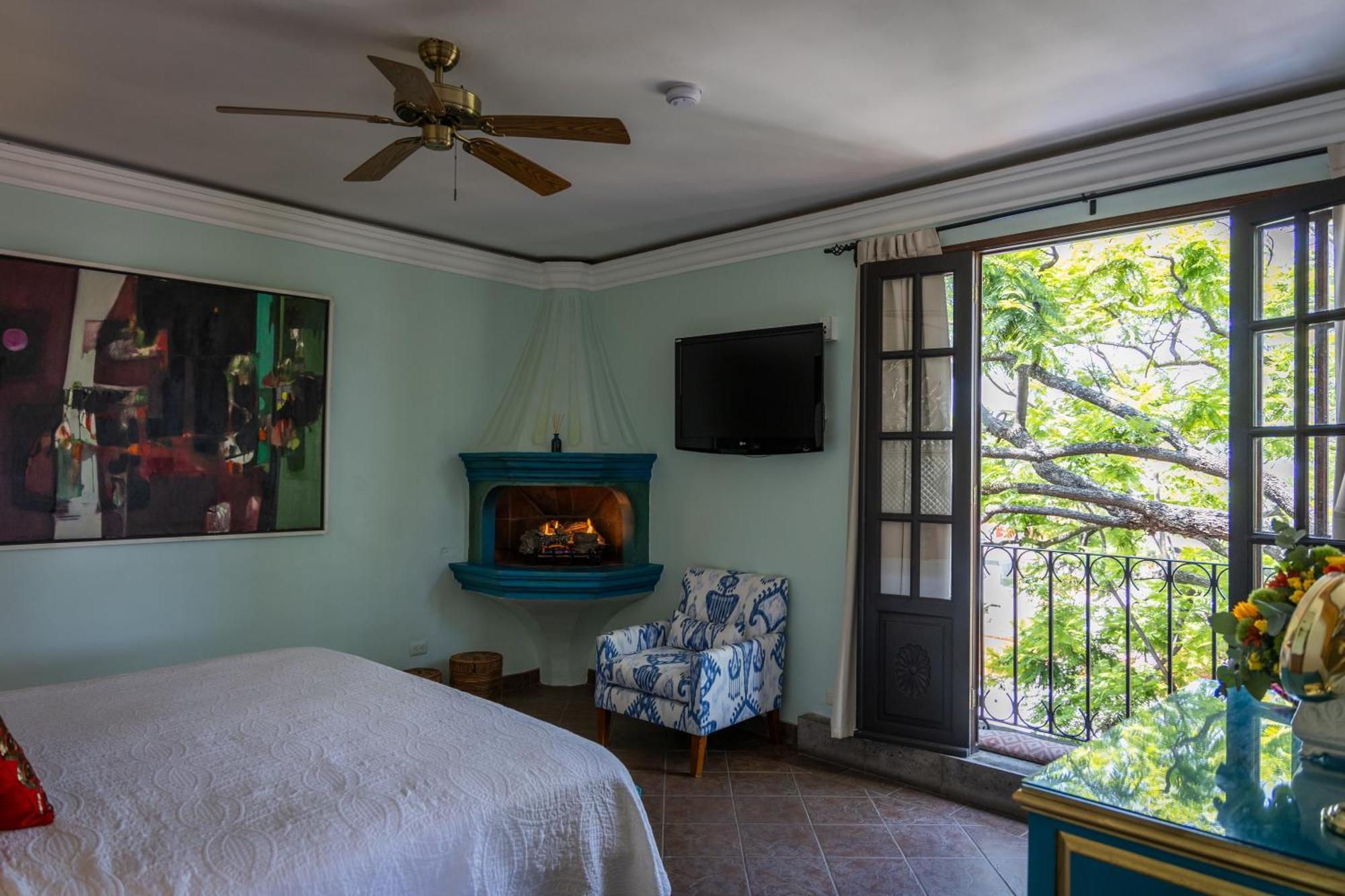 Casa Schuck Boutique Hotel Альенде Экстерьер фото