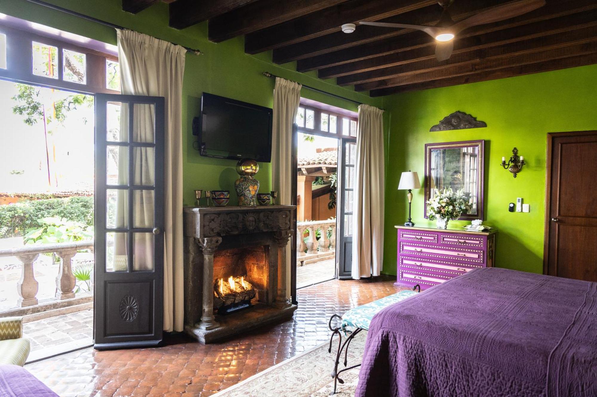 Casa Schuck Boutique Hotel Альенде Экстерьер фото